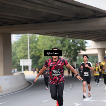 Runner Photo 6452973