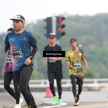 Runner Photo 6452998