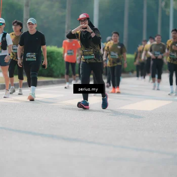 Runner Photo 6453011