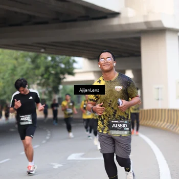 Runner Photo 6453012