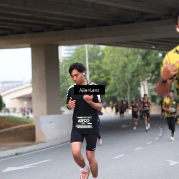 Runner Photo 6453034