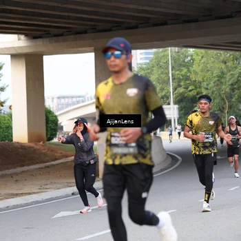 Runner Photo 6453049