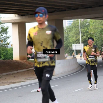 Runner Photo 6453064