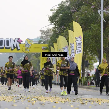 Runner Photo 6453118