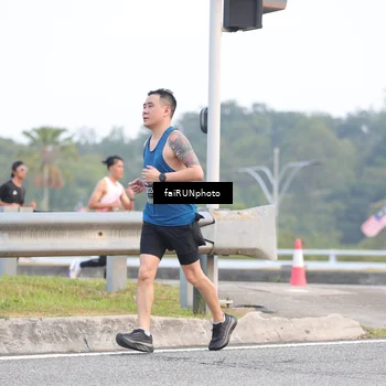 Runner Photo 6453133