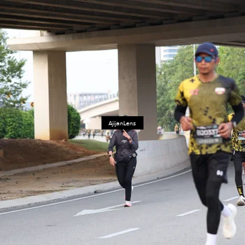 Runner Photo 6453136