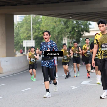 Runner Photo 6453140