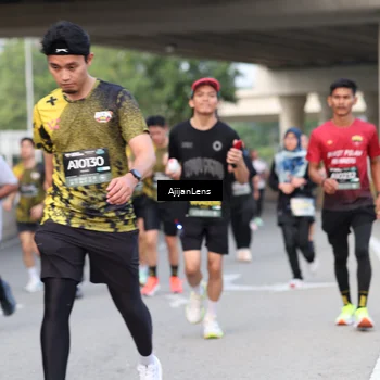 Runner Photo 6453181