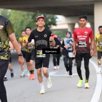 Runner Photo 6453210
