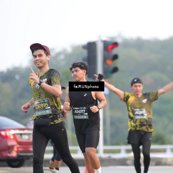 Runner Photo 6453242