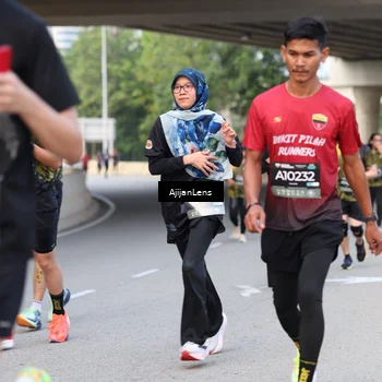 Runner Photo 6453253