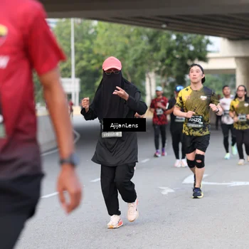 Runner Photo 6453262
