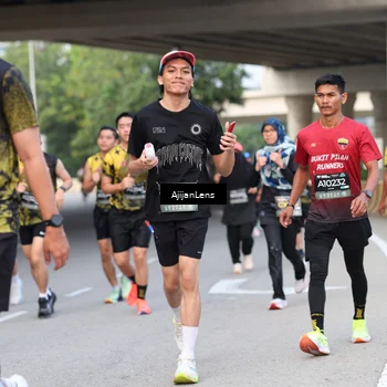 Runner Photo 6453274