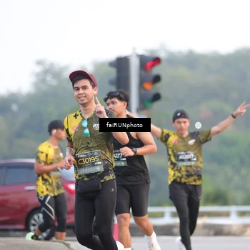Runner Photo 6453275