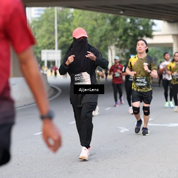 Runner Photo 6453292