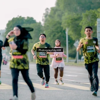 Runner Photo 6453311