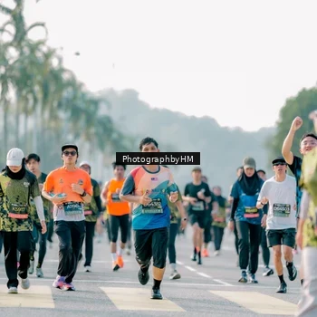 Runner Photo 6453321