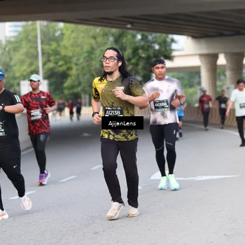 Runner Photo 6453363