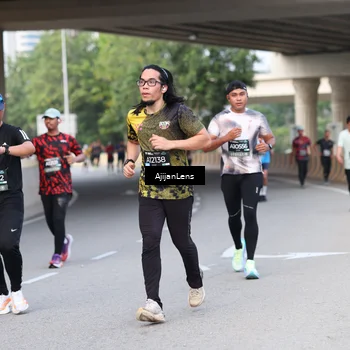 Runner Photo 6453372