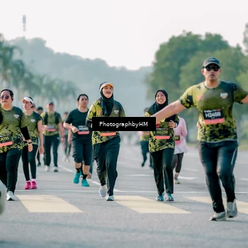 Runner Photo 6453375