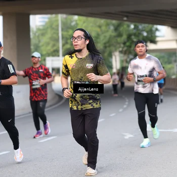 Runner Photo 6453395