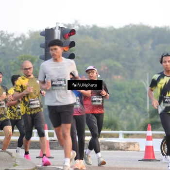 Runner Photo 6453402