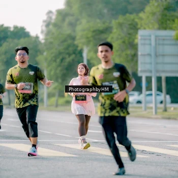Runner Photo 6453417