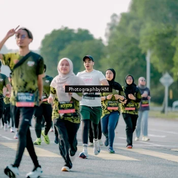 Runner Photo 6453435