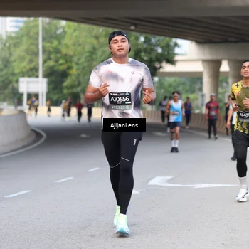 Runner Photo 6453461