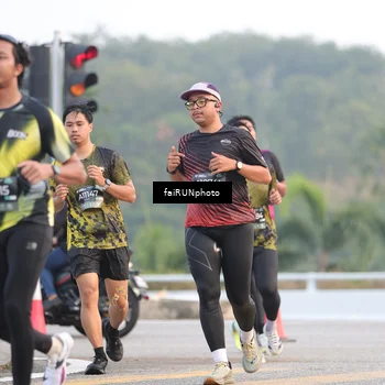 Runner Photo 6453471