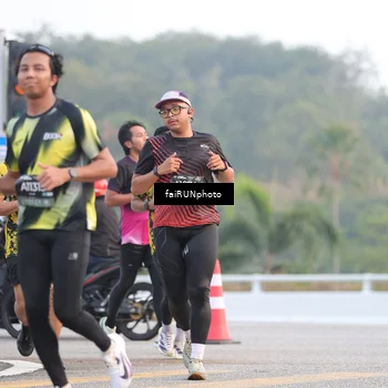 Runner Photo 6453472