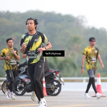 Runner Photo 6453473