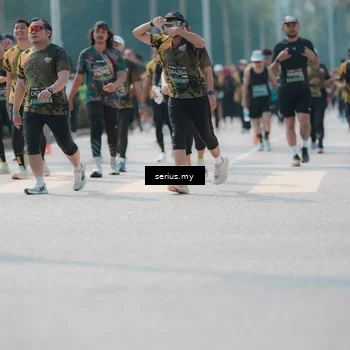 Runner Photo 6453476