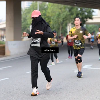Runner Photo 6453494