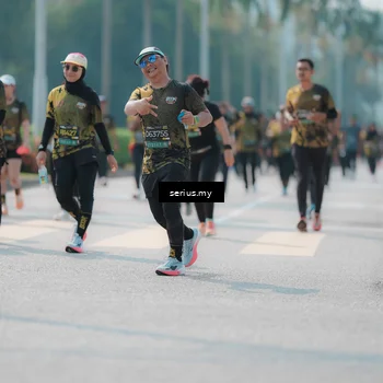 Runner Photo 6453541