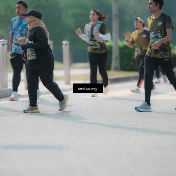 Runner Photo 6453623