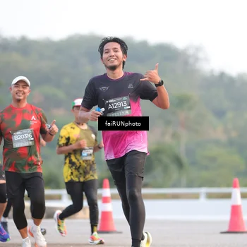 Runner Photo 6453624