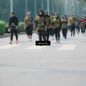 Runner Photo 6453635