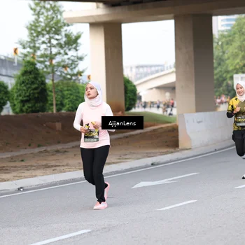 Runner Photo 6453666