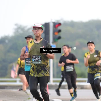 Runner Photo 6453724