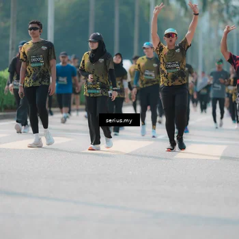 Runner Photo 6453750