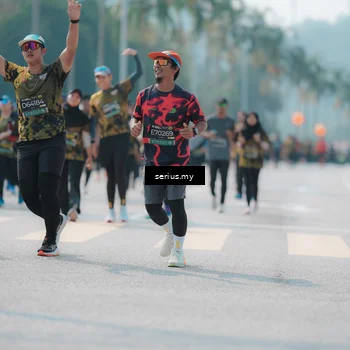 Runner Photo 6453780