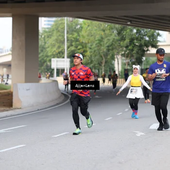 Runner Photo 6453828
