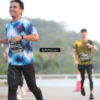 Runner Photo 6453860