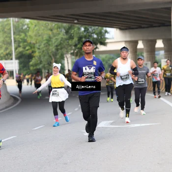 Runner Photo 6453877