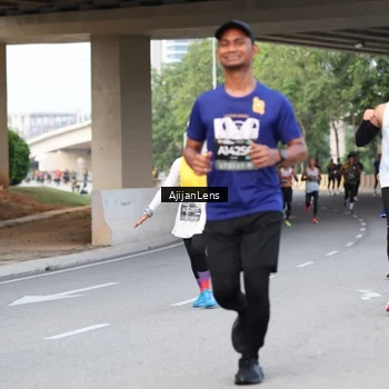 Runner Photo 6453920