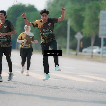 Runner Photo 6453982