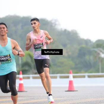 Runner Photo 6453997