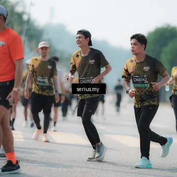Runner Photo 6454004