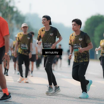 Runner Photo 6454011
